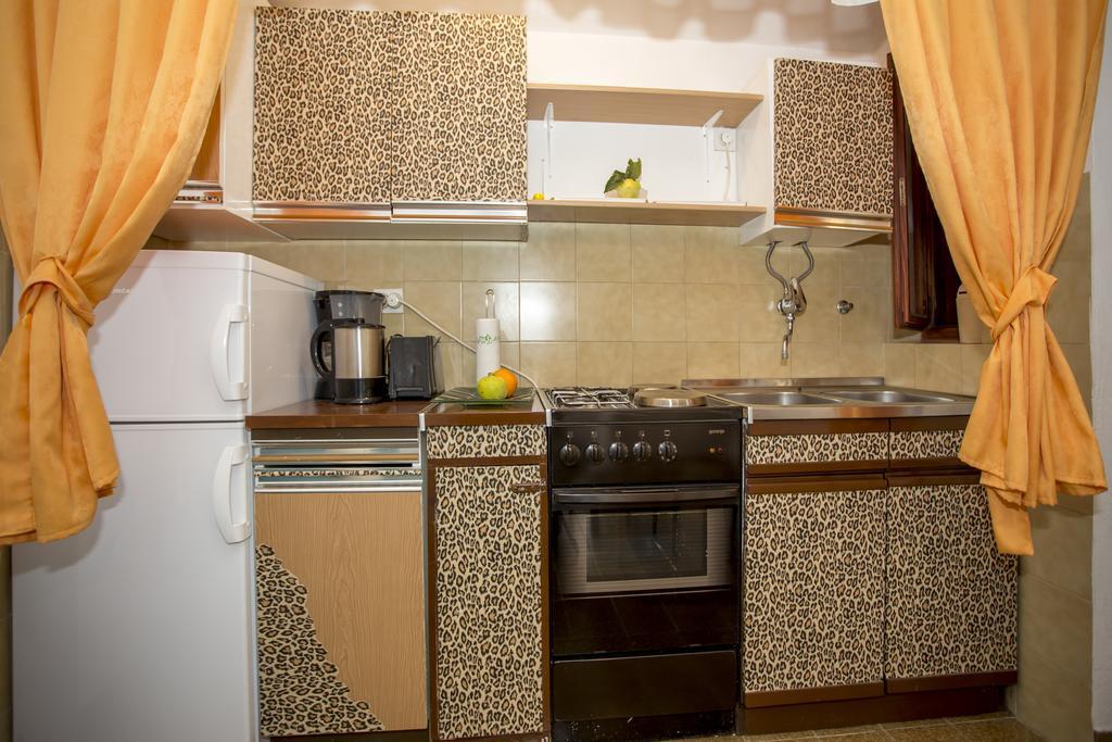 Apartments Pula 1618 Zewnętrze zdjęcie
